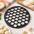 🥟 Készíts pierogit vagy pelmenit másodpercek alatt! 37 darabos forma · Egyetlen prés 37 egyforma darabot eredményez · Hatékony, gyors és könnyen tisztítható!